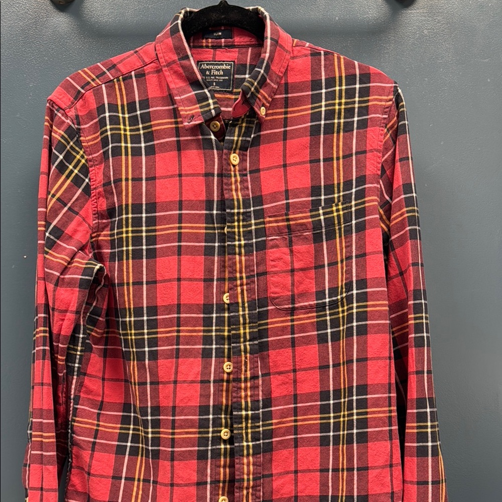 Abercrombie & Fitch Red and Black Casual Button Down Shirt